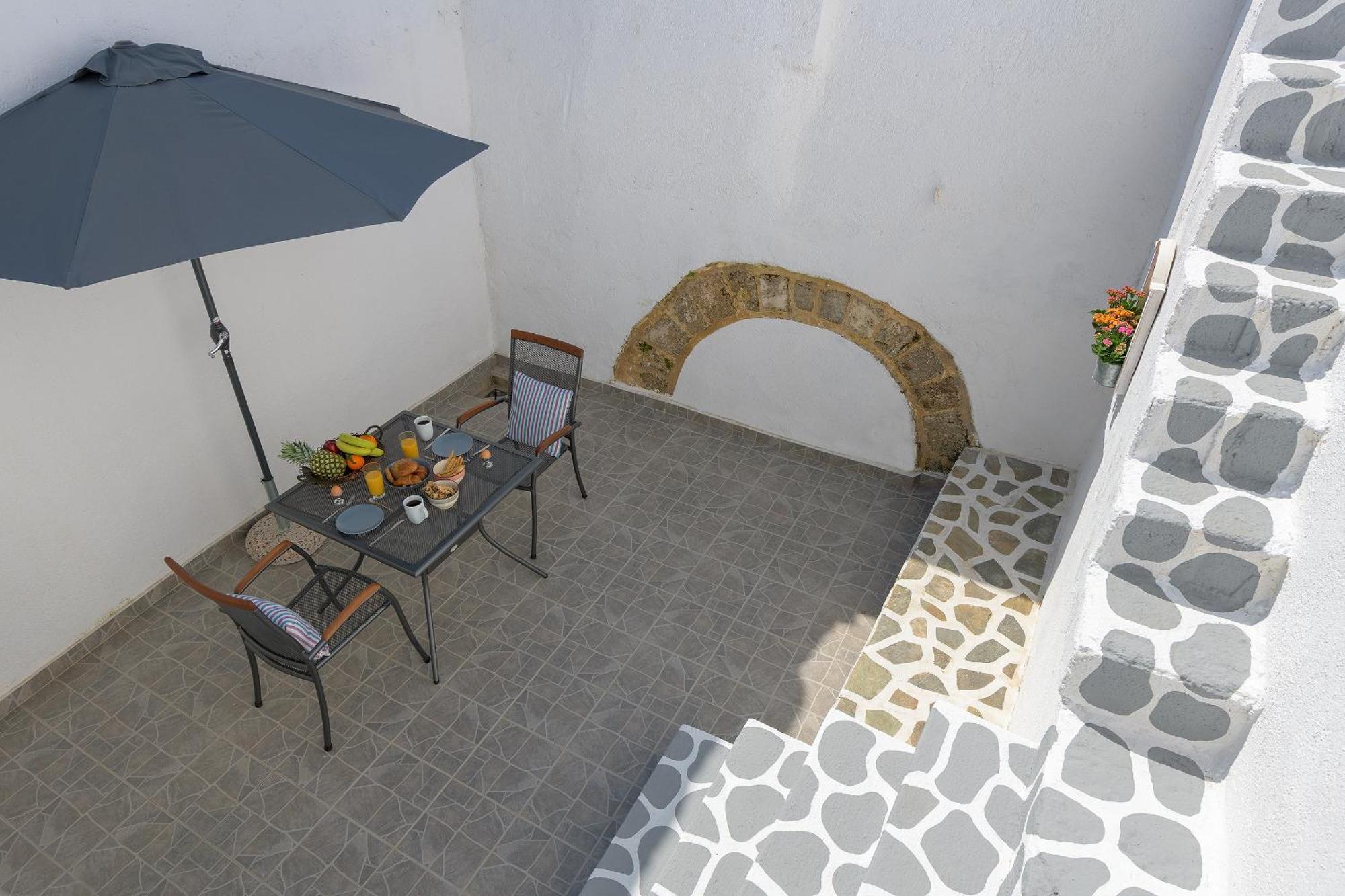 Rustic Self-Inn Rhodes City Exterior photo